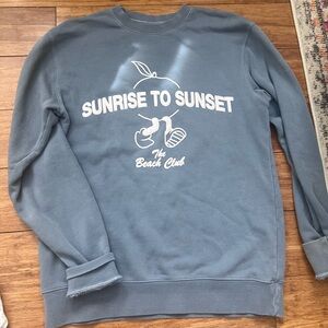 The beach club crewneck- sunrise to sunset